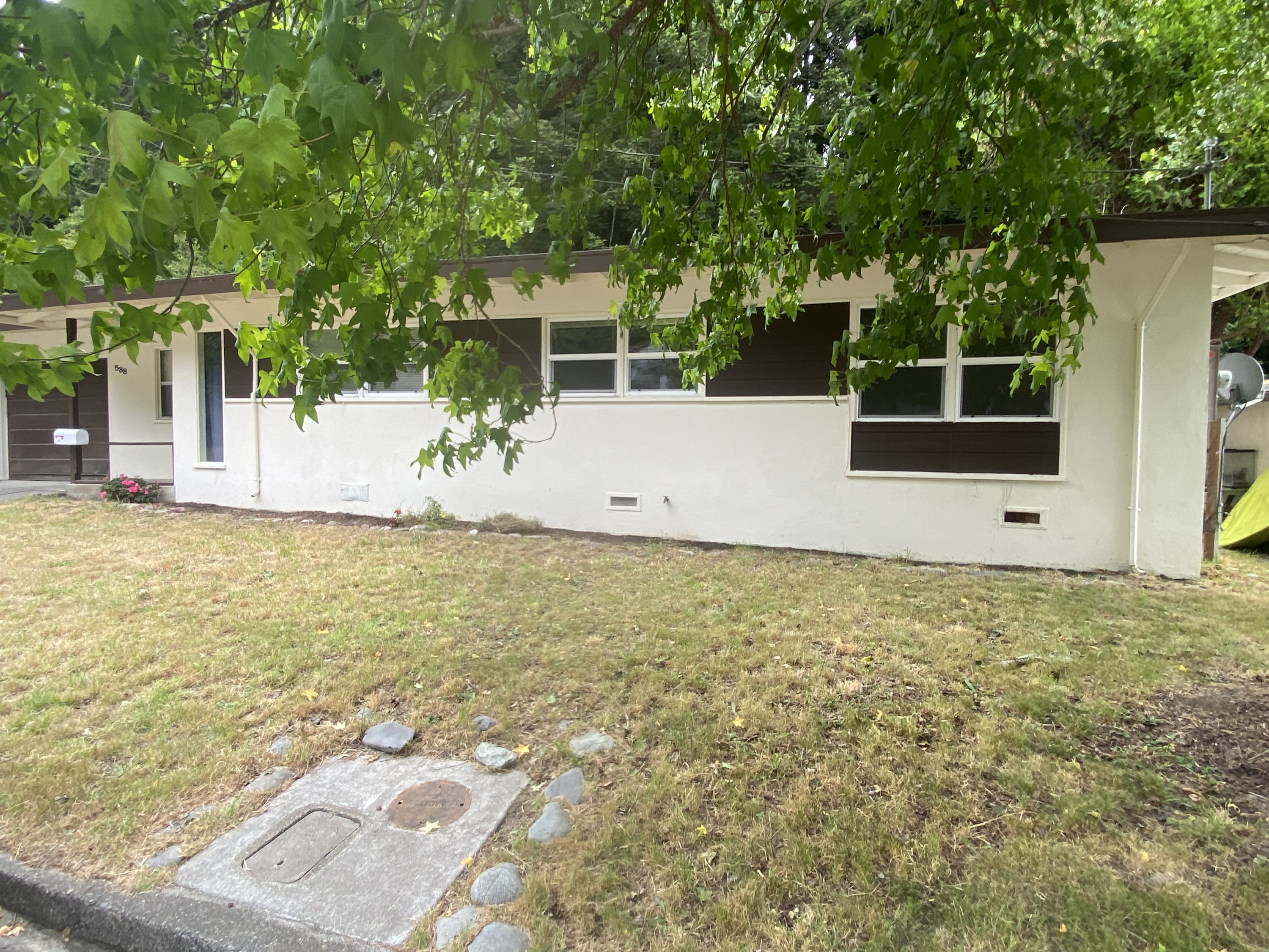 588 Beverly Drive