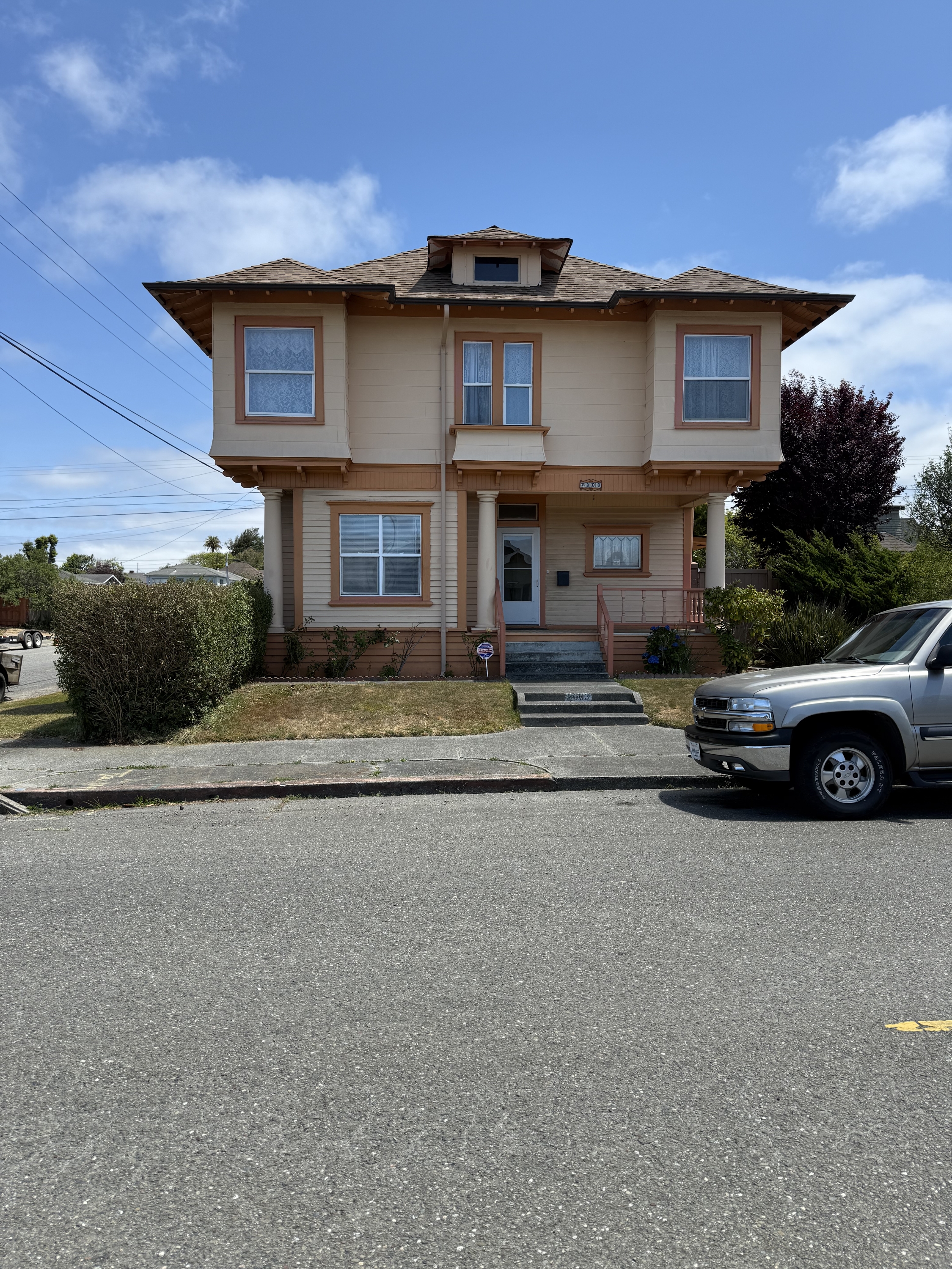 Property main image